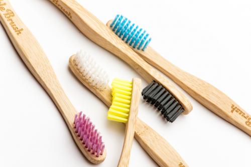 Humble Brush Soft Diş Fırçası Siyah